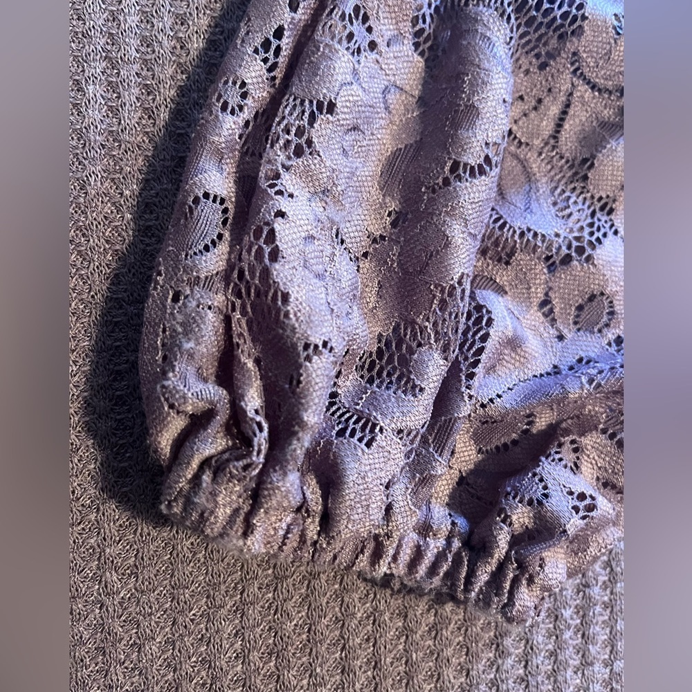 Emery Rose womens blouse - Picture 4 of 5